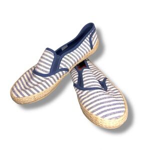 Size 8.5 Rocket Dog Blue White Stripes Espadrilles  Travel Beach Casual Canvas